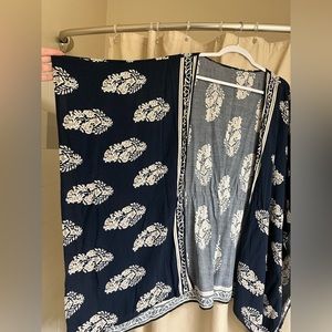 Very Pretty Kimono/Wrap/Shawl